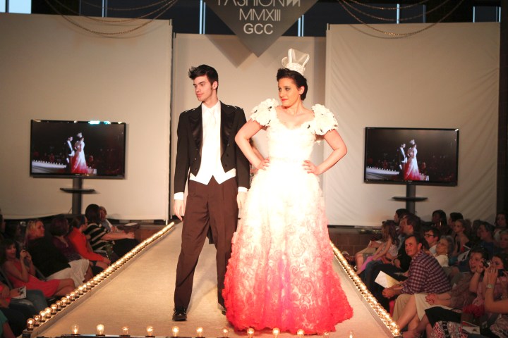 Designed By Jill Kowalczewski Models: Megan Fowler & Christian Hoffmann