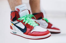 sneakers off white red